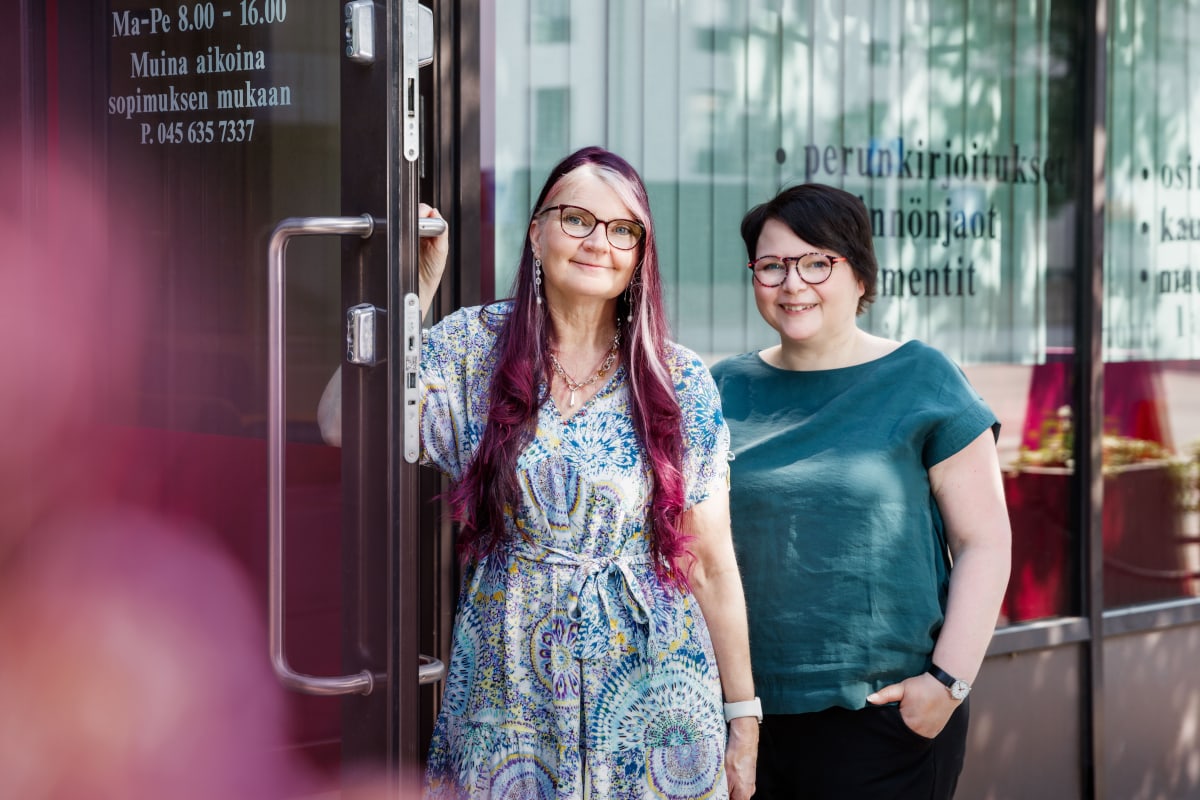 Turun Perunkirjoitustoimisto - Minna Kiili ja Satu Aaltonen